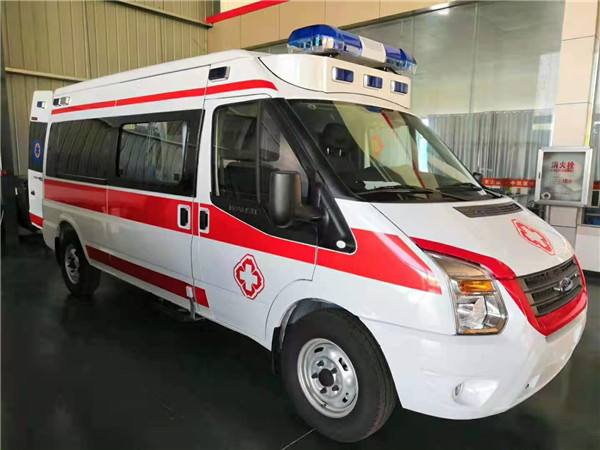 漳浦县福特V362救护车